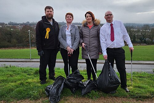 Batchley and Brockhill Lib Dems litter picking on Brockhill