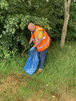 Mark litter pick